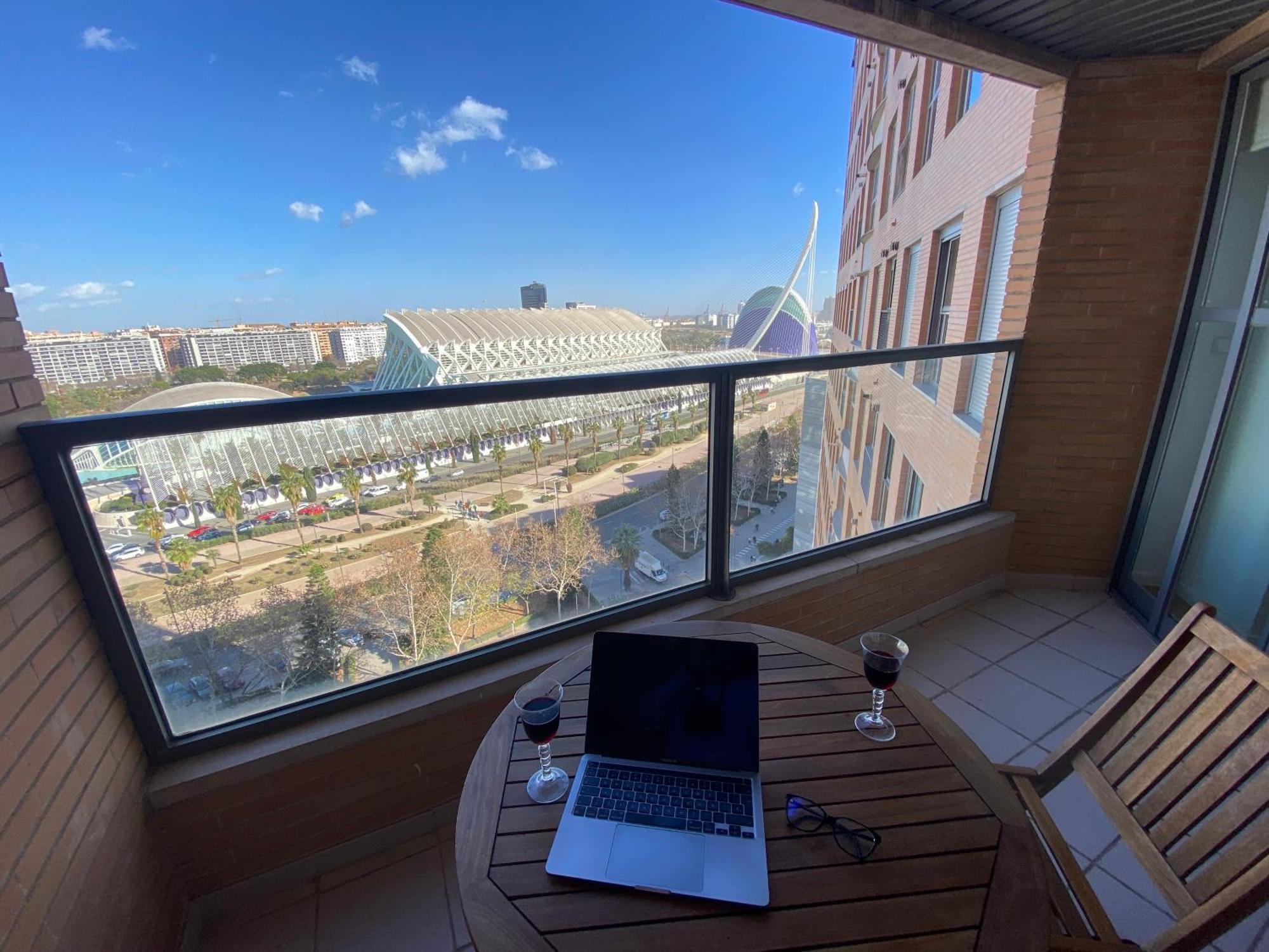 Travel Habitat L'Umbracle Apartment บาเลนเซีย ภายนอก รูปภาพ