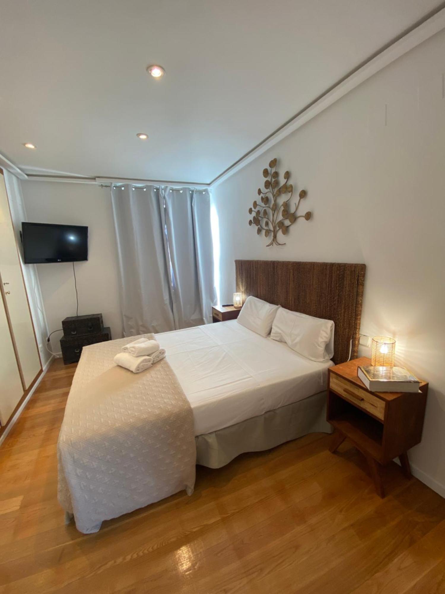 Travel Habitat L'Umbracle Apartment บาเลนเซีย ภายนอก รูปภาพ