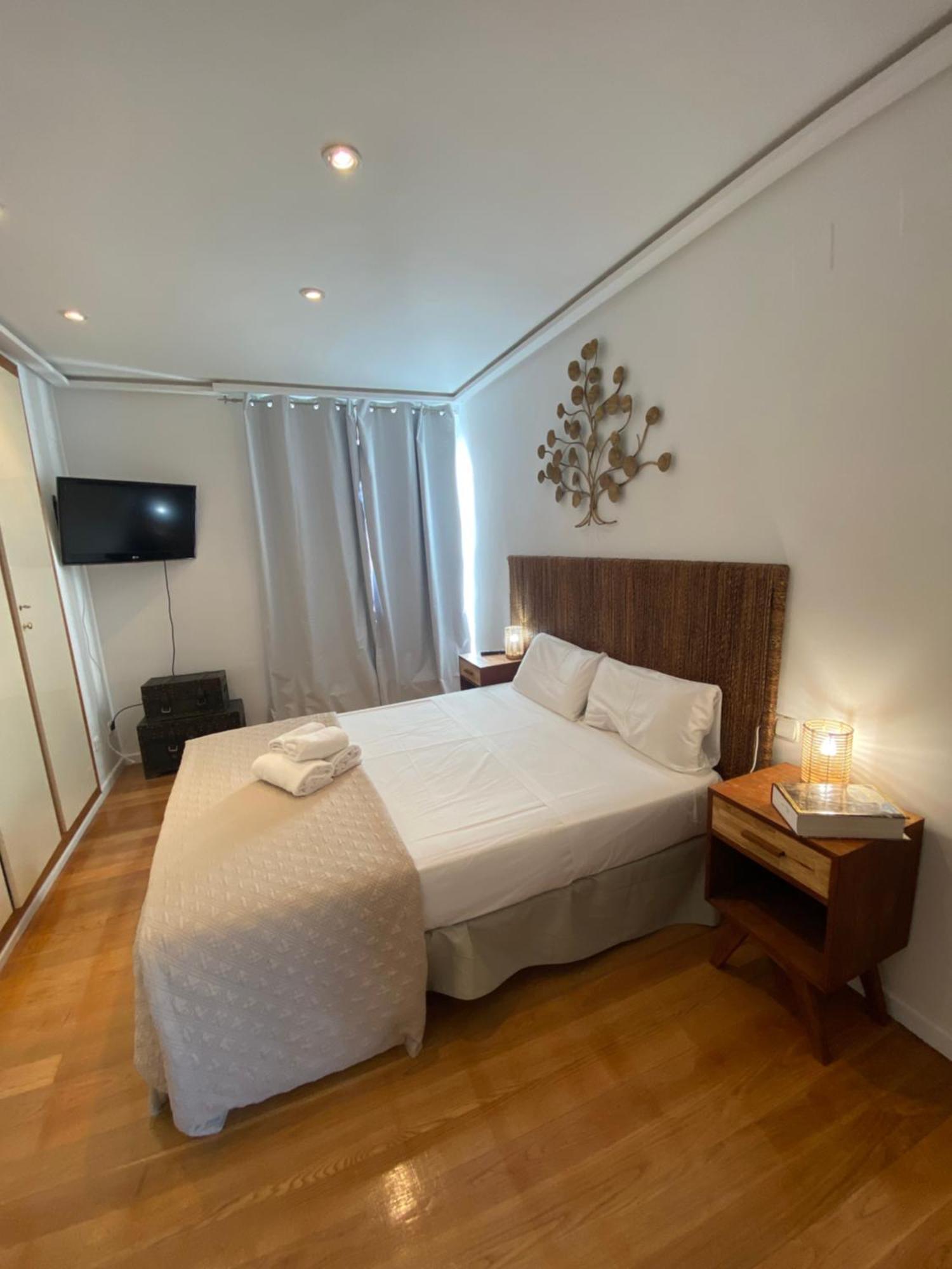 Travel Habitat L'Umbracle Apartment บาเลนเซีย ภายนอก รูปภาพ