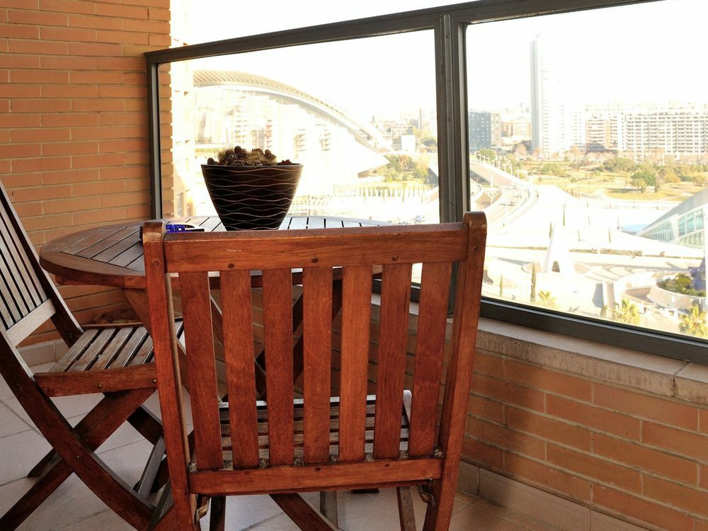 Travel Habitat L'Umbracle Apartment บาเลนเซีย ภายนอก รูปภาพ